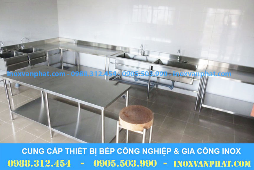 Bàn inox công nghiệp