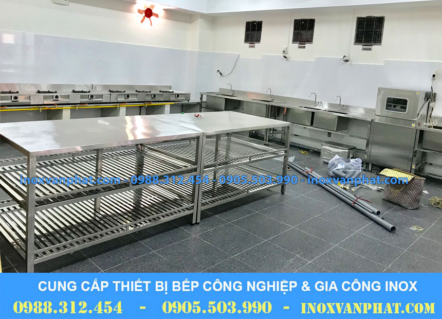 Bàn inox công nghiệp