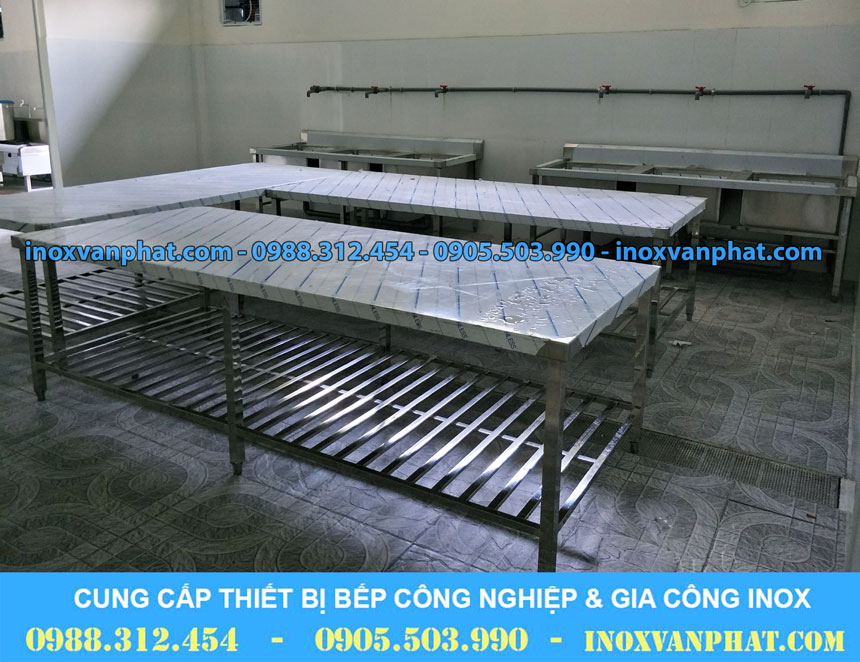 Bàn inox công nghiệp