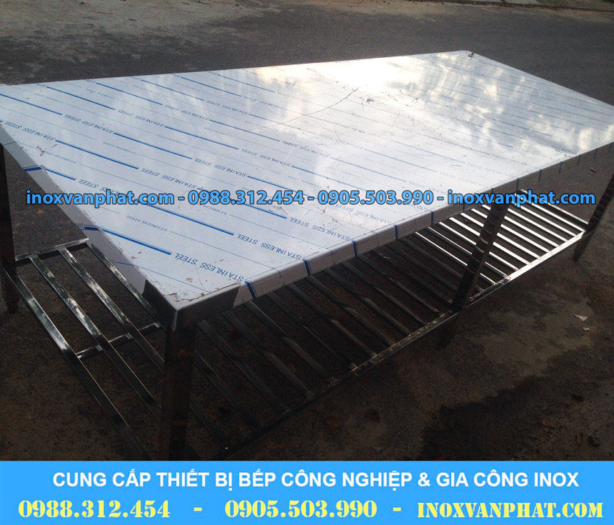 Bàn inox công nghiệp