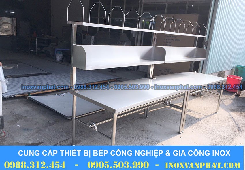 Bàn inox công nghiệp