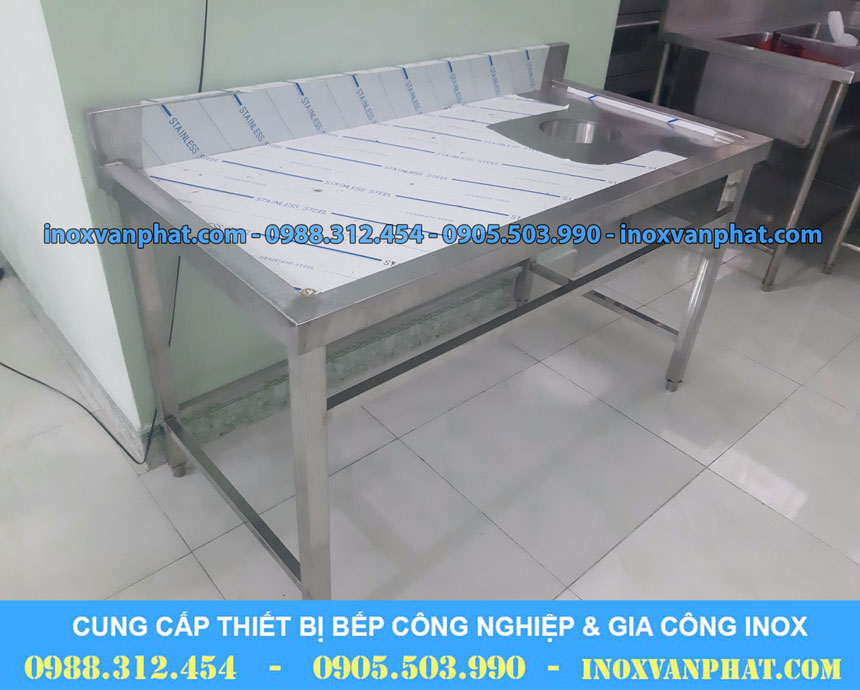 Bàn inox công nghiệp