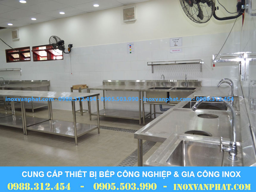 Bàn inox công nghiệp