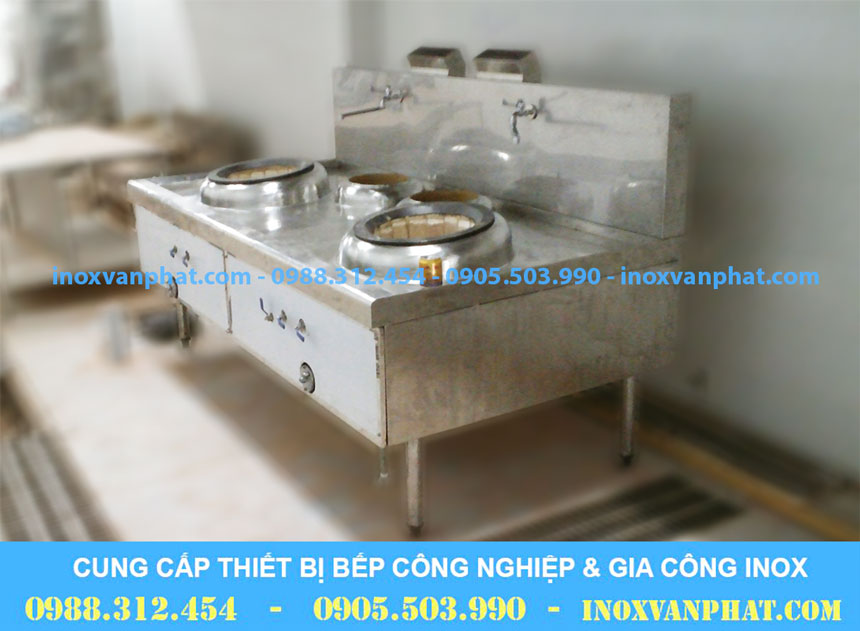 Bếp á công nghiệp