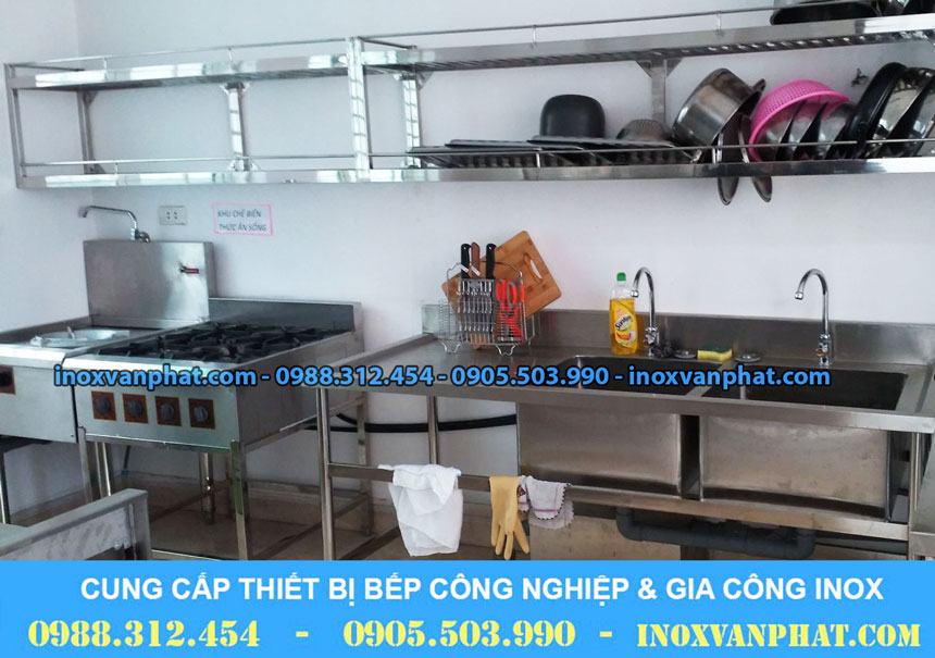 Bếp á công nghiệp