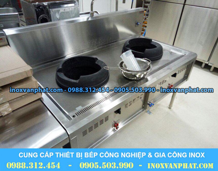 Bếp á công nghiệp