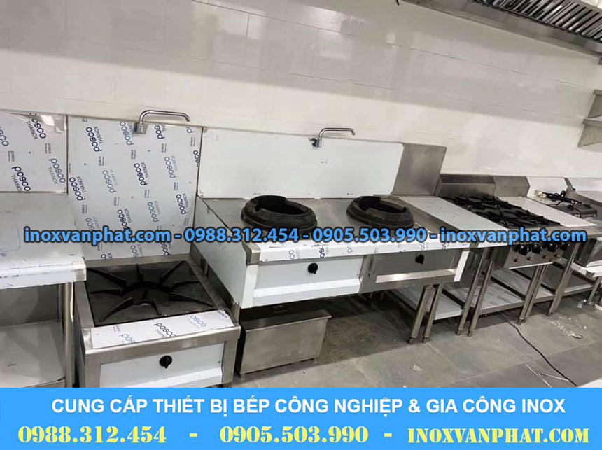 Bếp á công nghiệp